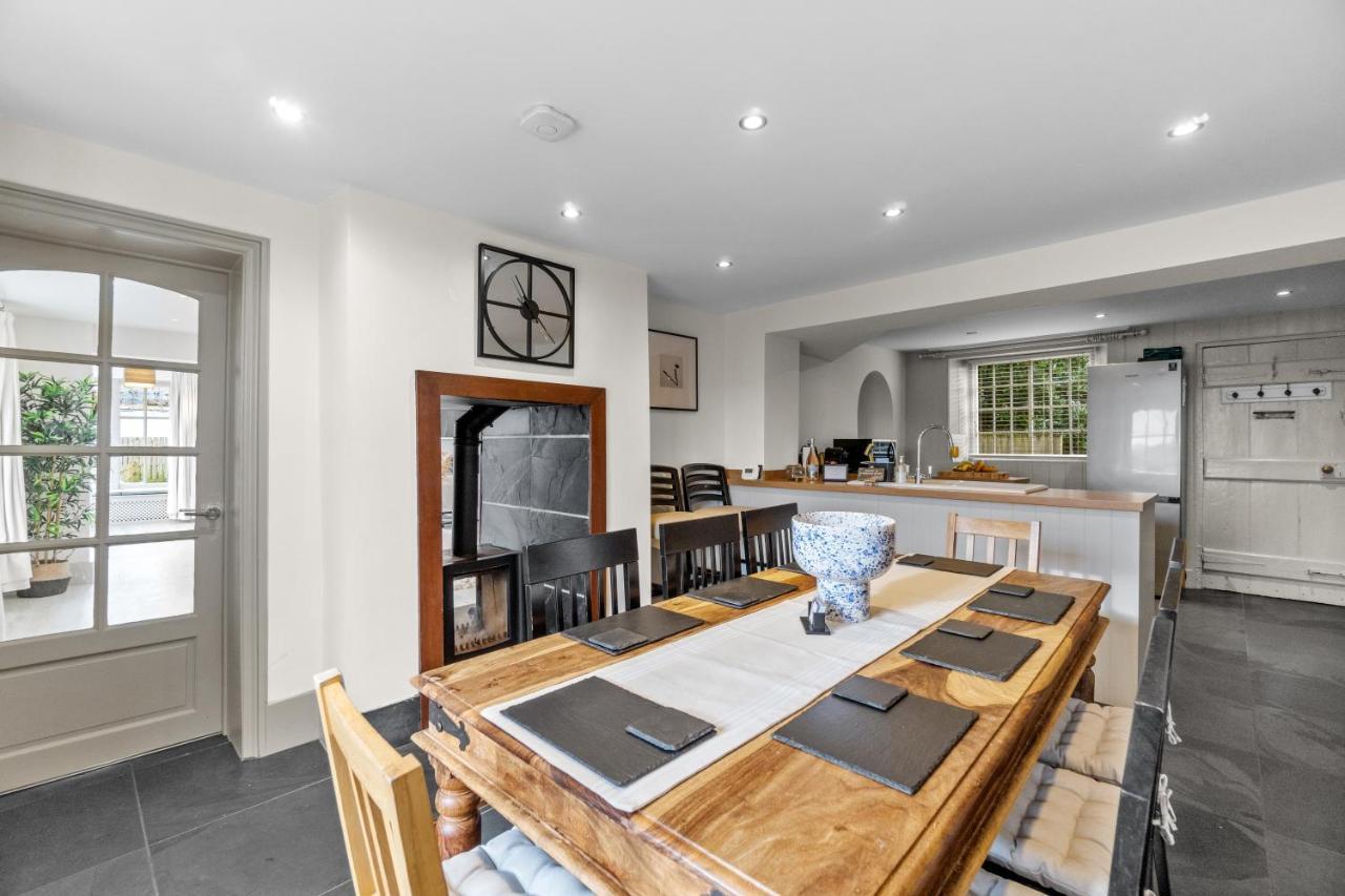 Holiday home New 2023 Modern Luxury On The In Devon - Free Parking, Pets Welcome, Sleeps 10