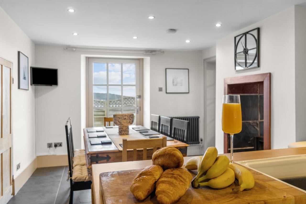 New 2023 Modern Luxury On The In Devon - Free Parking, Pets Welcome, Sleeps 10 Holiday home