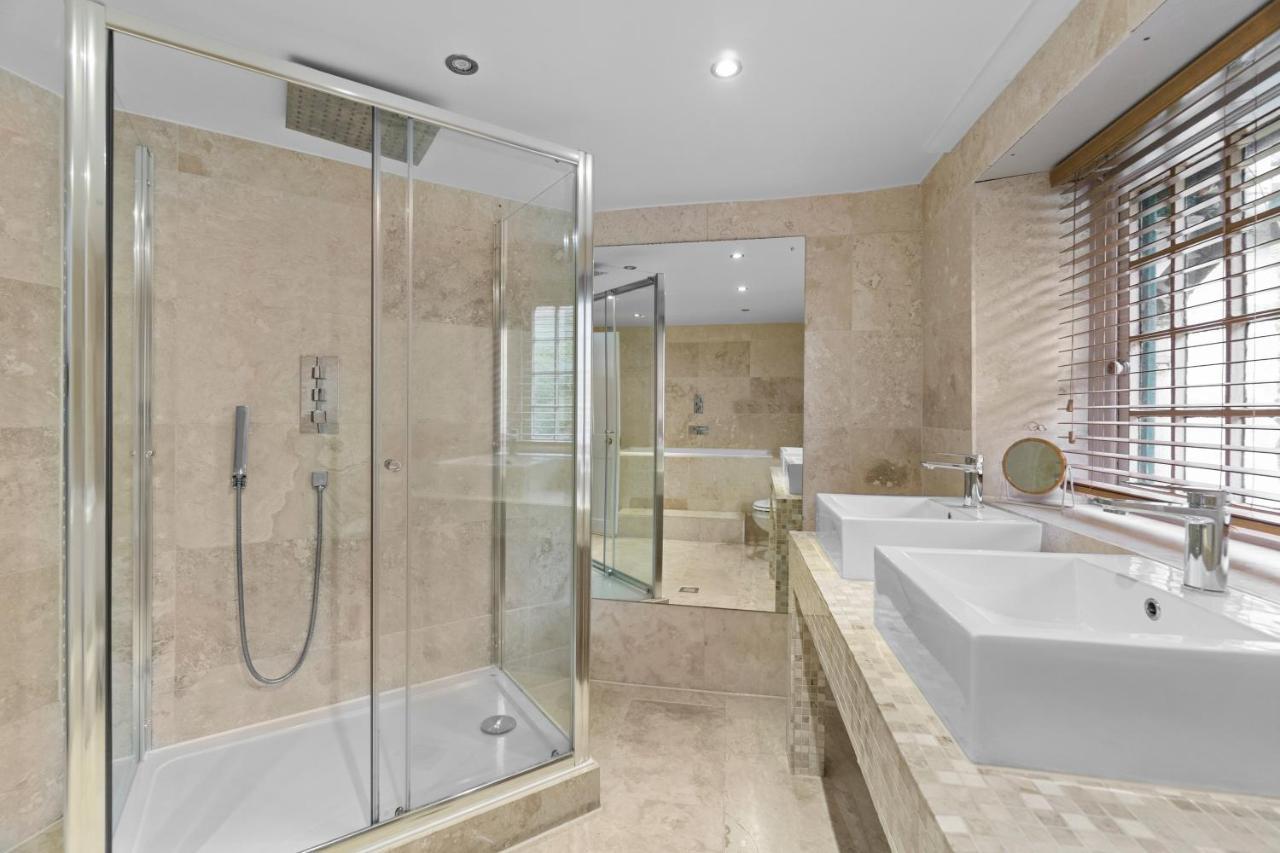 New 2023 Modern Luxury On The In Devon - Free Parking, Pets Welcome, Sleeps 10 Plymouth