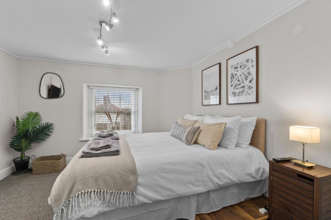 New 2023 Modern Luxury On The In Devon - Free Parking, Pets Welcome, Sleeps 10 *